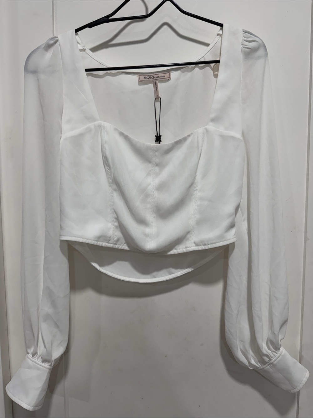 BCBGeneration White Long-Sleeve Cropped Blouse